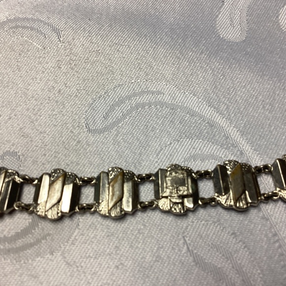Sterling CREST , Link bracelet, vintage, beautiful designMOMS STUFF - Picture 5 of 13